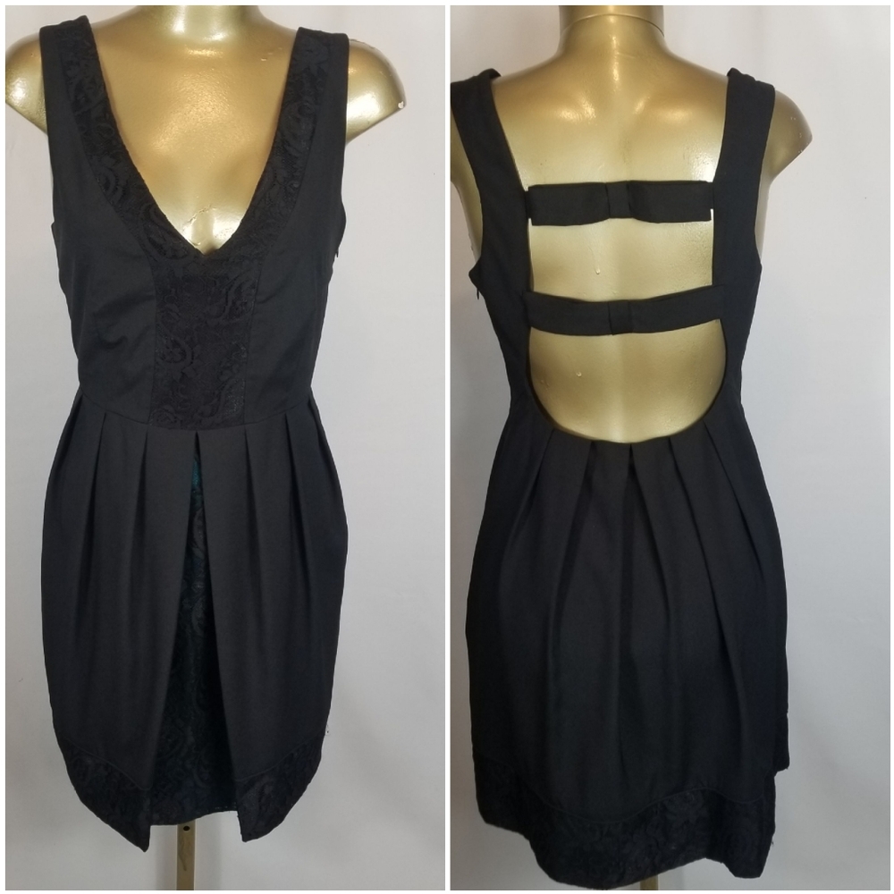 ARDEN B BLACK LOW CUT BACK COCKTAIL DRESS